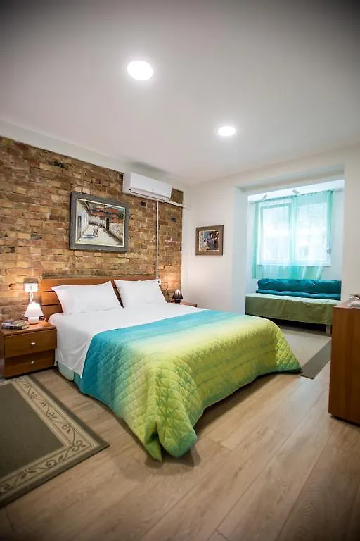 Nocleg ze śniadaniem B&B Artistic Tirana